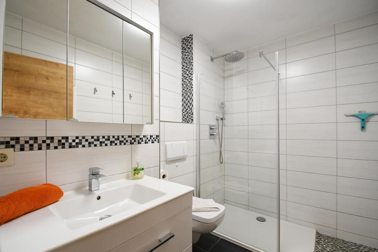 Ferienwohnung Weitblick Mit Logia Lobbe Buitenkant foto